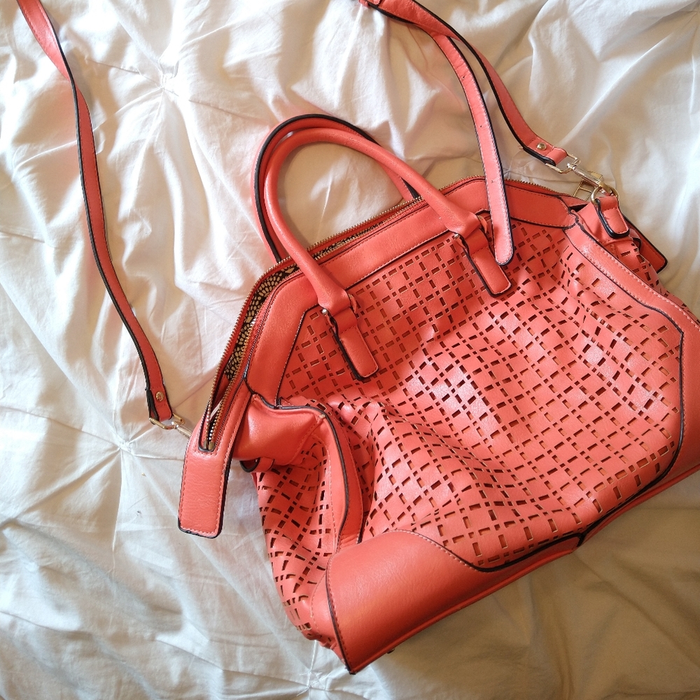 crossbody bag for the summer